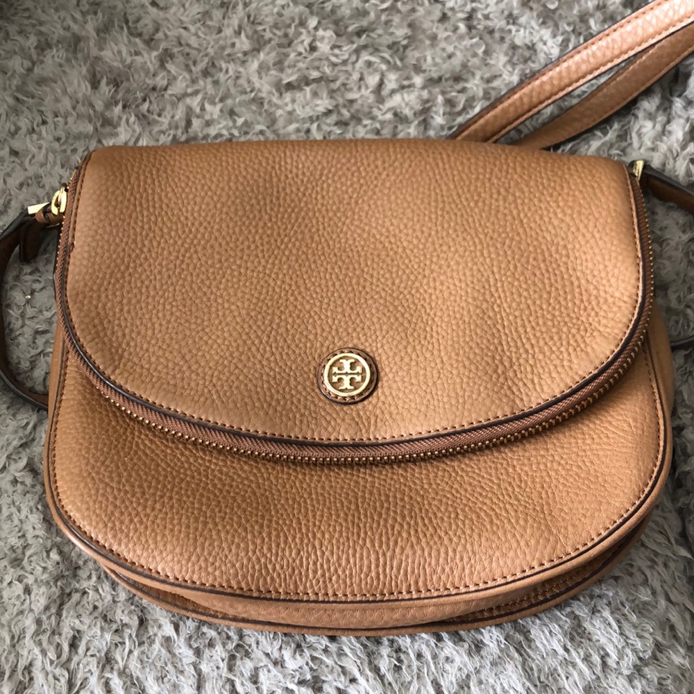 Authentic Tory Burch Pebbled Messenger Crossbody
